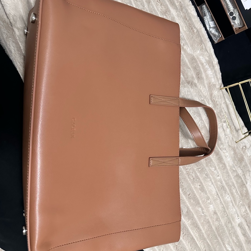 Calpak Haven Laptop Tote Bag - Picture 3 of 11